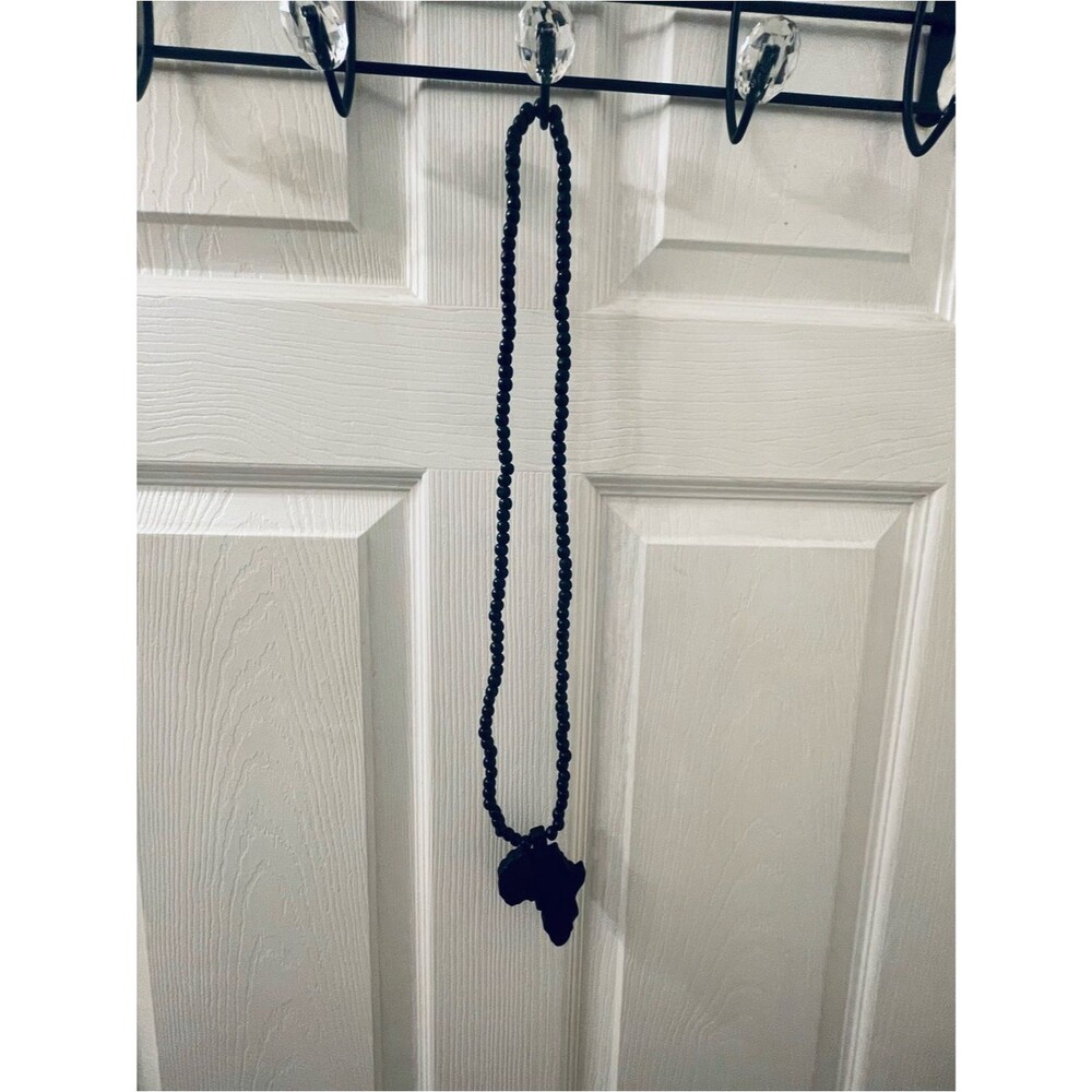 Vintage Black Beaded Africa Pendant Necklace